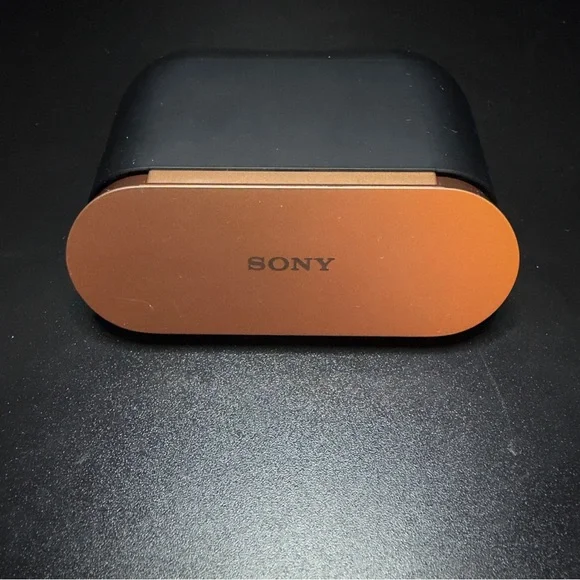 Sony Black and Gold Wireless Earbuds - Picture 3 of 6